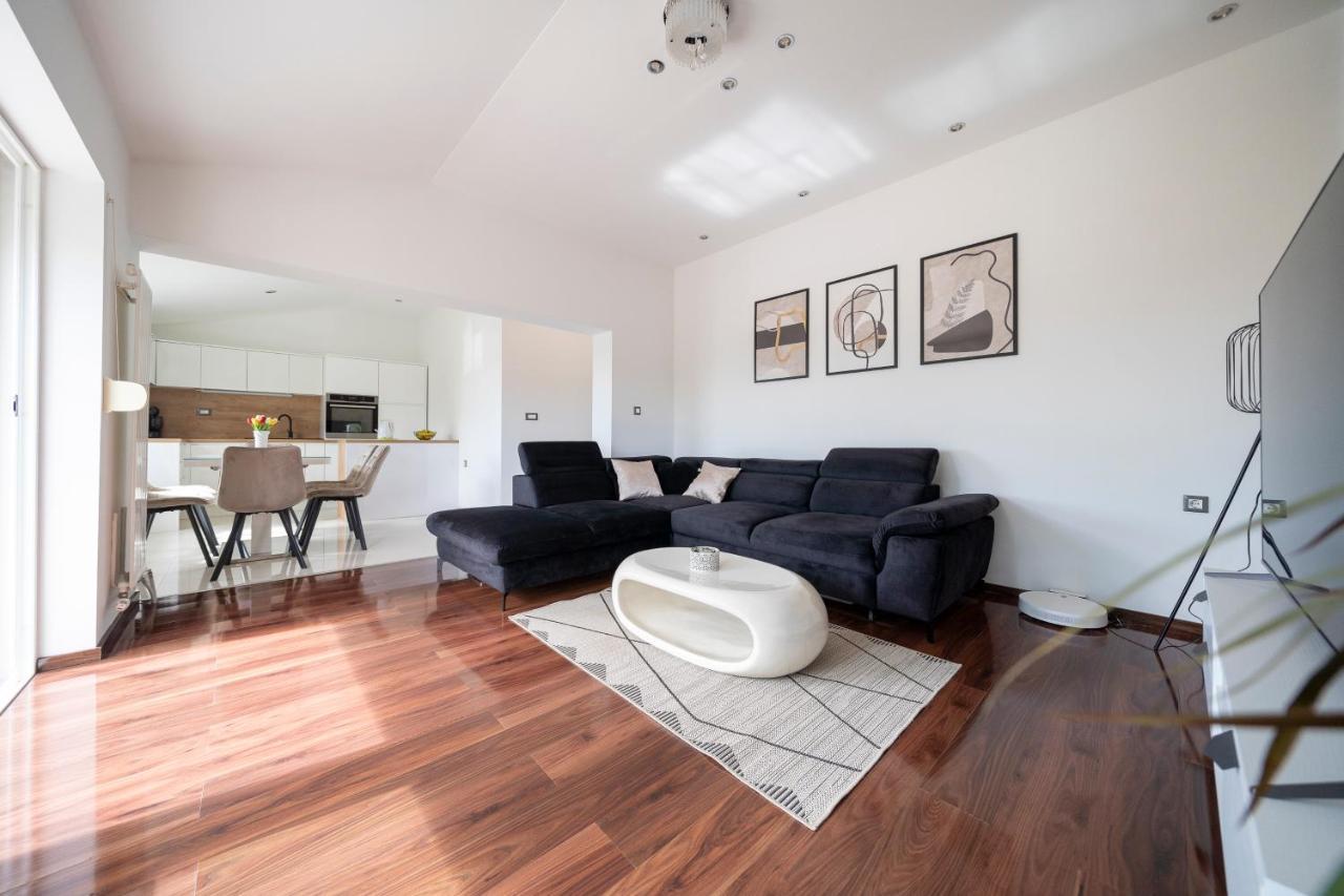 זאדאר Apartment Absolute Gray מראה חיצוני תמונה
